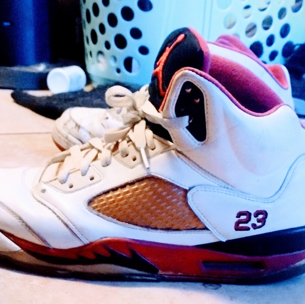 Air Jordan 5 Retro ' Fire Red' Size 11 in men's.